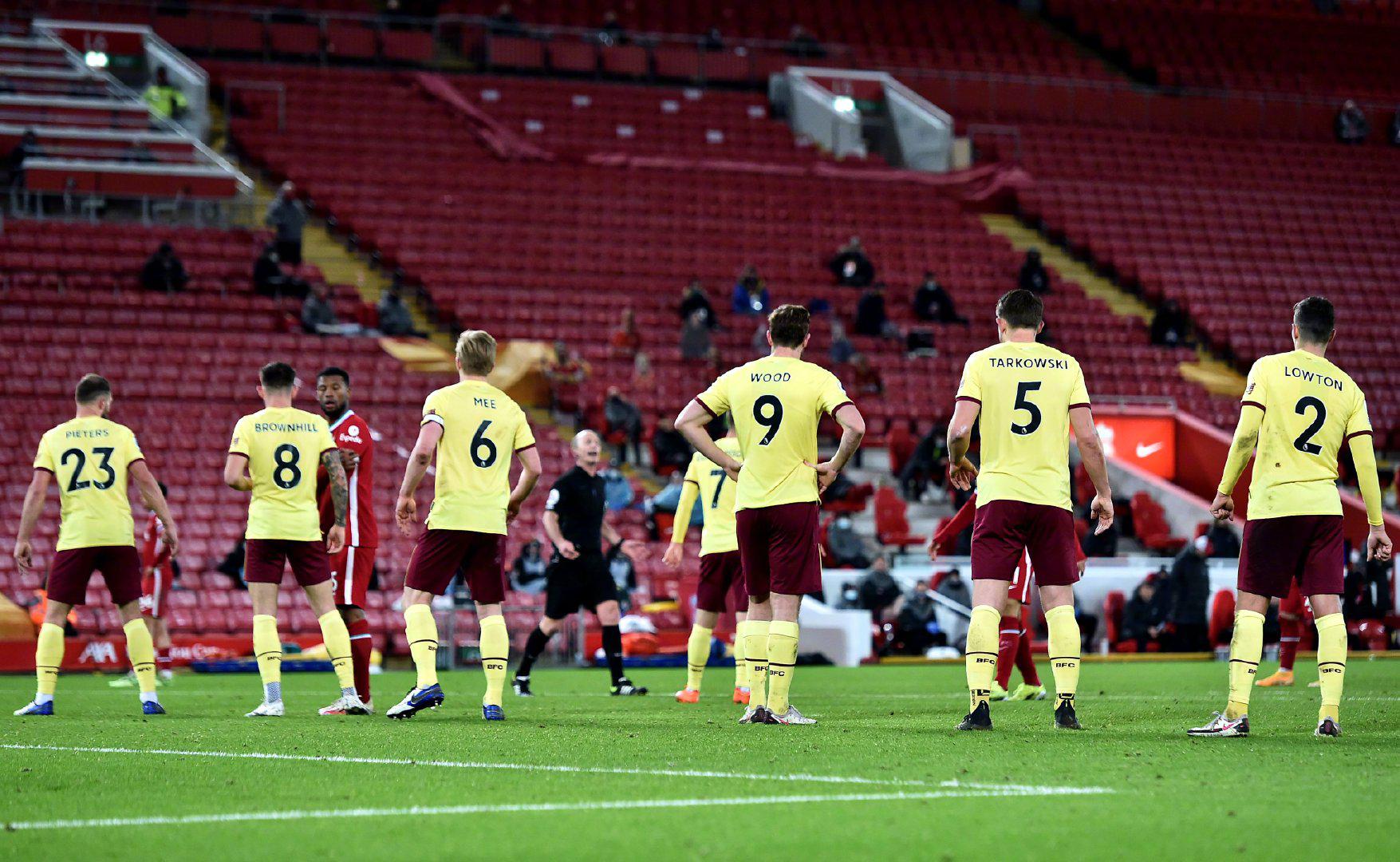 年三度荣膺 年三度荣膺